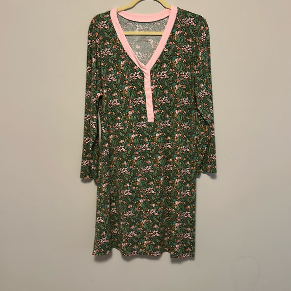 Magnetic Me Nursing Gown